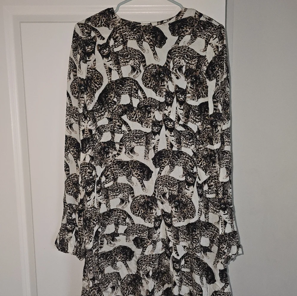 H&M Bengal Cat Print Novelty Dress Long Sleeve Animal Print EU 40 US 10 - Picture 1 of 16